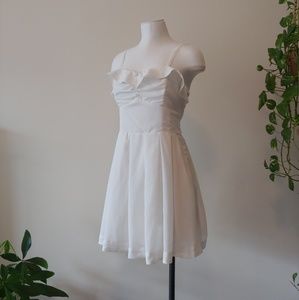 WHITE FIT & FLARE POCKETED DRESS